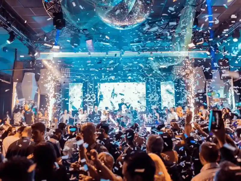 DJs para Fiestas Privadas y Cumpleaños en Villas de Marbella y Málaga